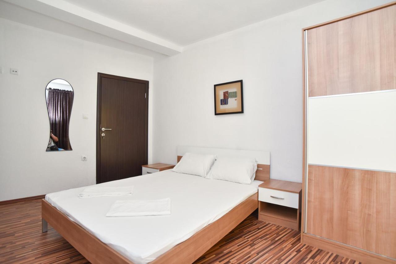 בודווה Apartments Bjelanovic מראה חיצוני תמונה