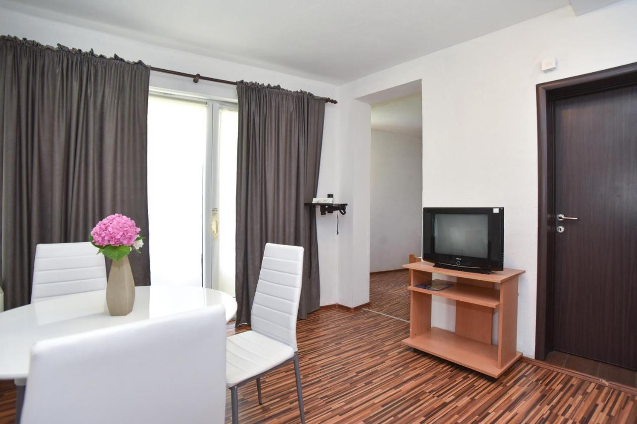 בודווה Apartments Bjelanovic מראה חיצוני תמונה