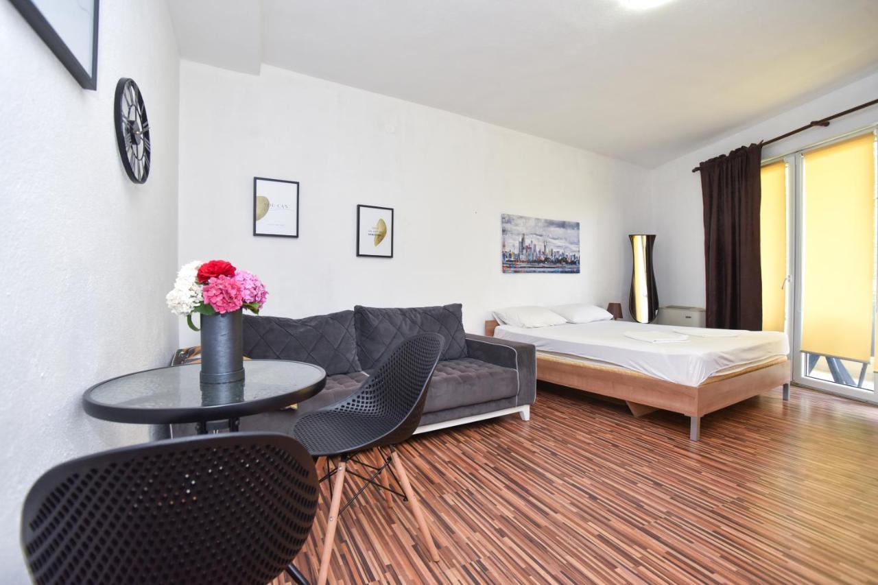 בודווה Apartments Bjelanovic מראה חיצוני תמונה