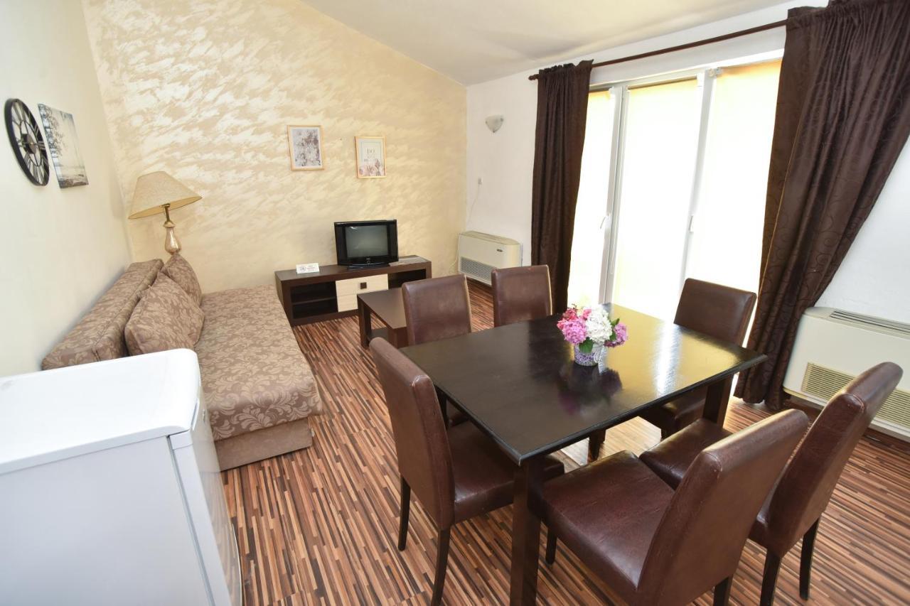 בודווה Apartments Bjelanovic מראה חיצוני תמונה