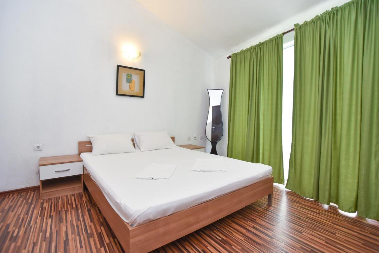בודווה Apartments Bjelanovic מראה חיצוני תמונה