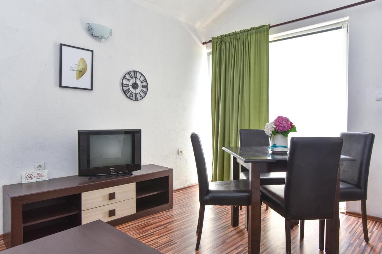 בודווה Apartments Bjelanovic מראה חיצוני תמונה