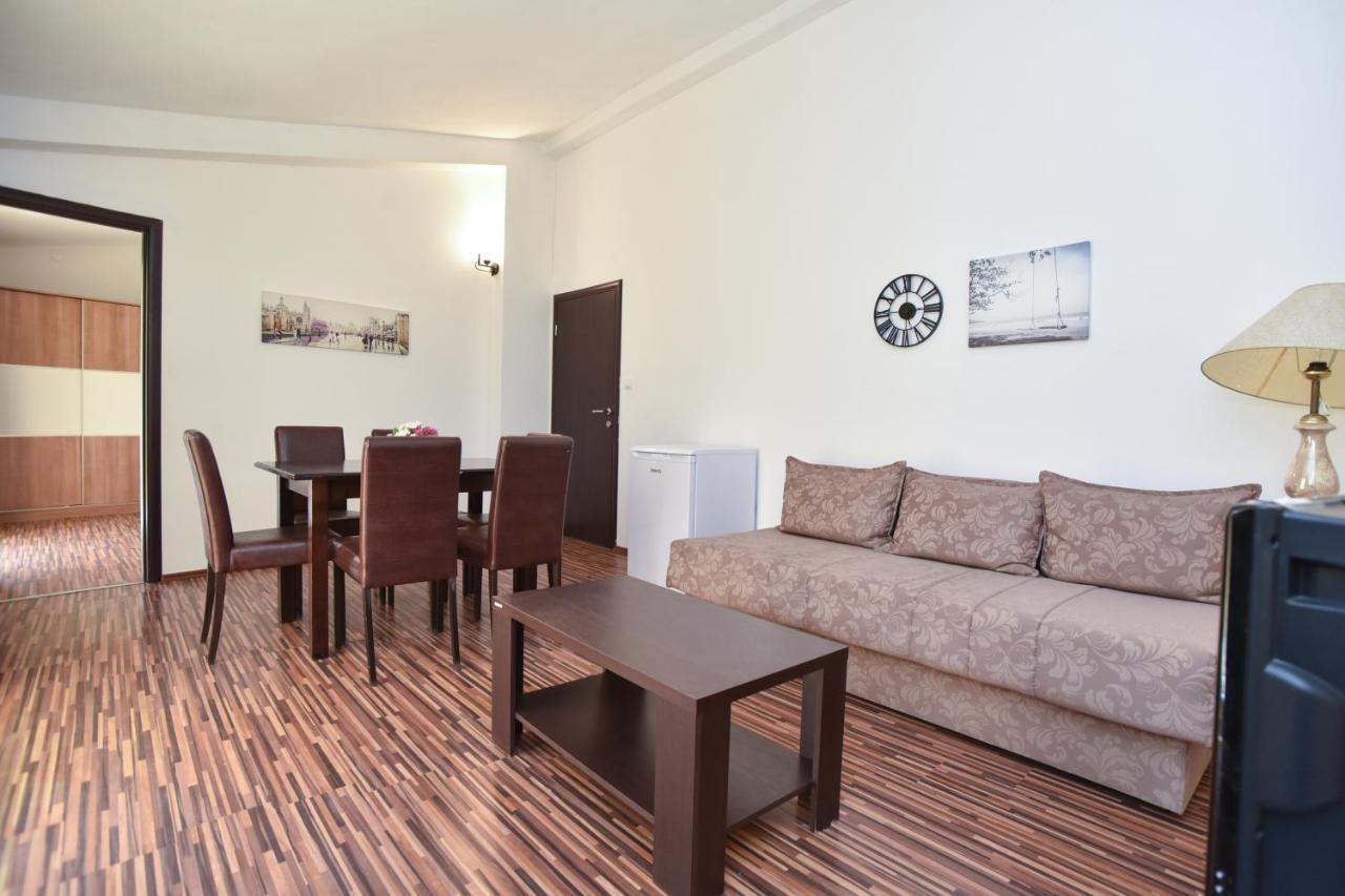 בודווה Apartments Bjelanovic מראה חיצוני תמונה
